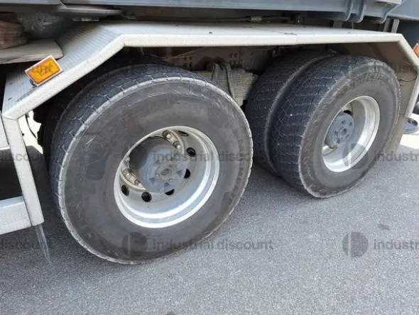6#9250 Gru su autocarro Marchetti MTK 1006