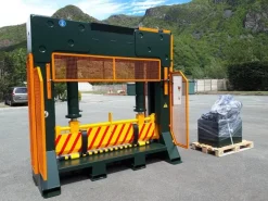 GUILLOTINE REEL SPLITTER 1.500×1.250 mm 30 Ton