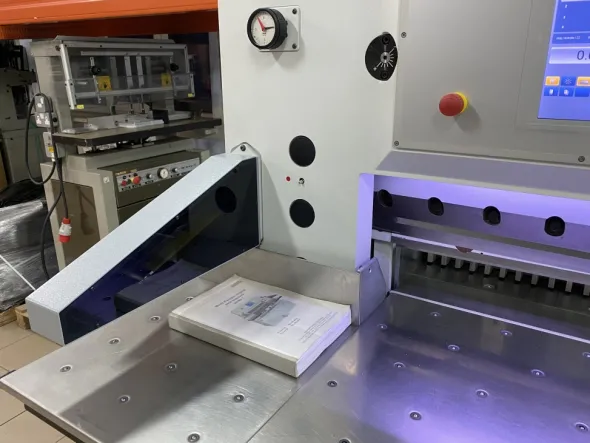 Guillotine Schneider Senator 78 E-line