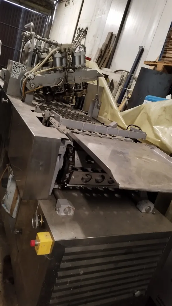 Hamba BK 6005 Filling machine - dairy yogurt cups