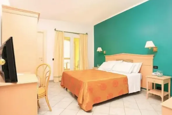 #2537180 Hotel attrezzato con ristorante vista mare