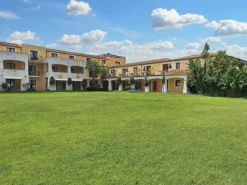 #24323 Hotel con arredi e dotazioni