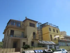 #18768 Hotel fronte mare sul Lido di Ostia