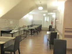 #18768 Hotel fronte mare sul Lido di Ostia