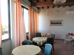 #18768 Hotel fronte mare sul Lido di Ostia