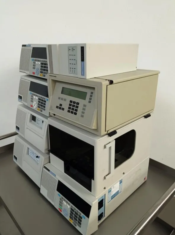 HPLC CROMATOGRAFIA– PERKIN ELMER SERIES 200 (COMP-26)