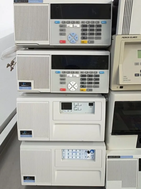 HPLC CROMATOGRAFIA– PERKIN ELMER SERIES 200 (COMP-26)
