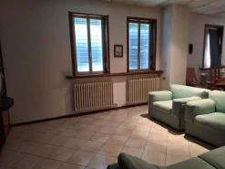 #24053 Immobile Commerciale a Caltignaga con ottima visibilità
