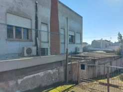#15825 Immobile commerciale su due livelli con pertinenza esclusiva