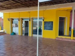 #15825 Immobile commerciale su due livelli con pertinenza esclusiva