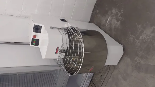 Impastatrice 60kg - 72lt trifase 2 velocità