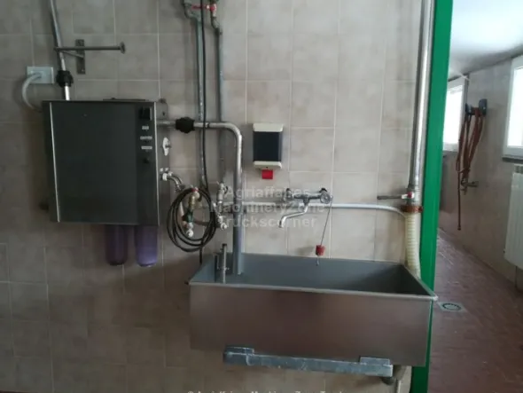 IMPIANTO DI MUNGITURA PER CAPRE E PECORE
