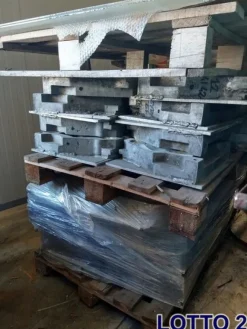 2#5533 Impianto di stampaggio abbozzi in plastica OMR PB 90