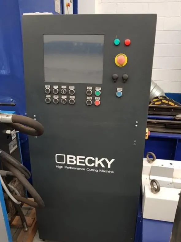 14#3423 Impianto di taglio al plasma Becky Mistral