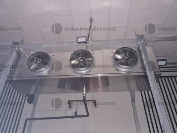 6#9204 Impianto frigorifero Aerre e impianto produzione ghiaccio B&B