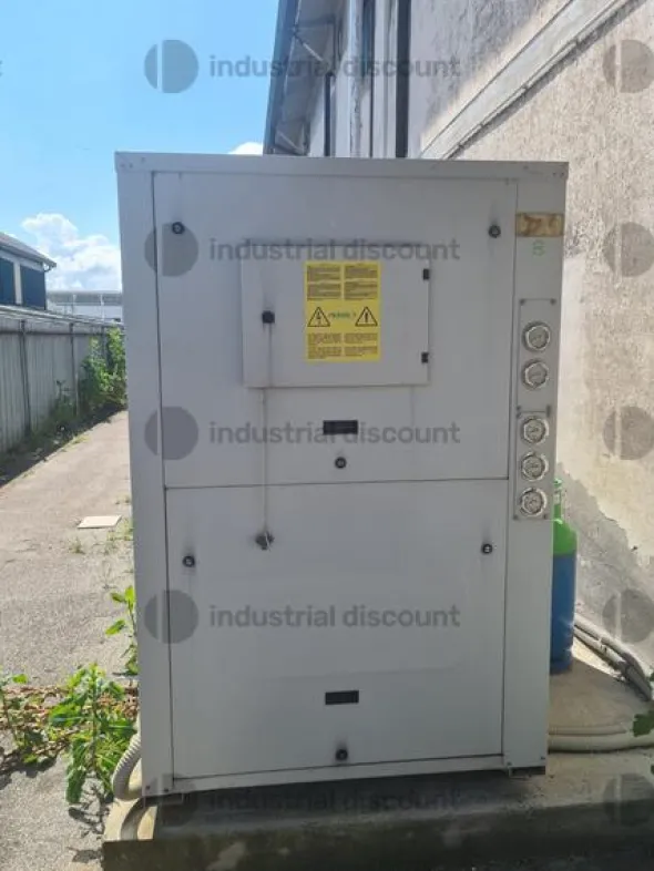 6#9204 Impianto frigorifero Aerre e impianto produzione ghiaccio B&B