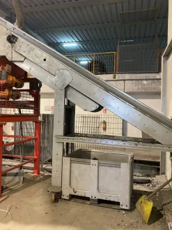 IMPIANTO MACINAZIONE CON MULINO VERTICALE