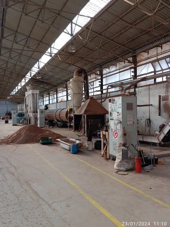Impianto pellet+robot palletizzatore+insach. autom.