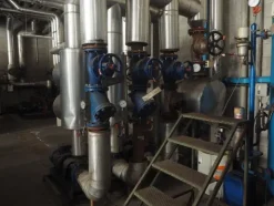 33#8478 Impianto produzione acqua surriscaldata calda per produzione e riscaldamento GARION