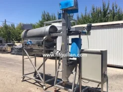 INFARINATRICE A TAMBURO CON ELEVATORE A COCLEA