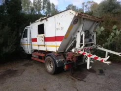 5#5914 Iveco costipatore
