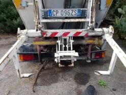 5#5914 Iveco costipatore