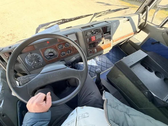 IVECO EUROCARGO 120E23 CENTINATO CON PEDANA