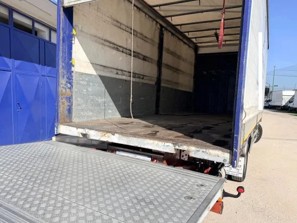 IVECO EUROCARGO 120E23 CENTINATO CON PEDANA