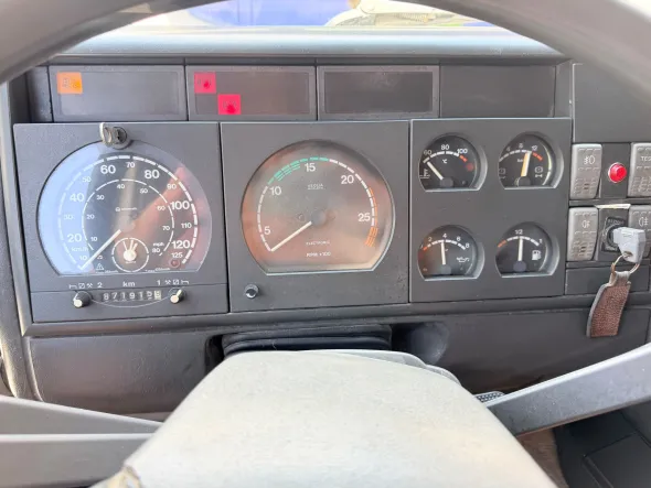 IVECO EUROTECH 240E42 RIB.TRIL.