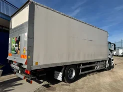 IVECO STRALIS 310 EEV FURGONATO CON PEDANA