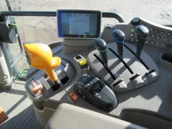 2014 John Deere 6140R 4wd trattore agricolo