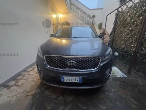 2#10008 Kia Sorento
