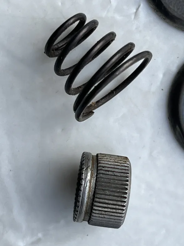 Kit molla e piattelli tendifilo per macchine da cucire