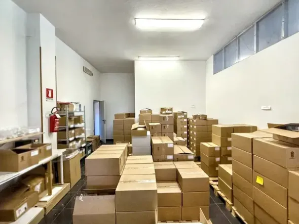 #2535009 Laboratorio al piano terra