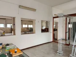 #10607 Laboratorio artigianale con uffici corte comune