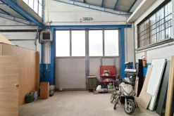 #2638397 Laboratorio artigianale con cortile esclusivo
