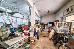 #2537073 Laboratorio artigianale in zona residenziale