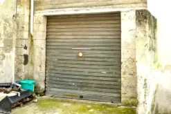 #25560 Laboratorio artigiano con corte in centro città