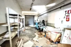 #25560 Laboratorio artigiano con corte in centro città