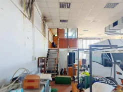 #21106 Laboratorio con corte pertinenziale