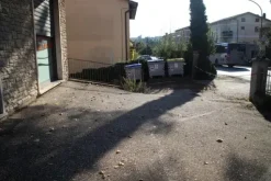 #11750 Laboratorio con magazzino al piano seminterrato