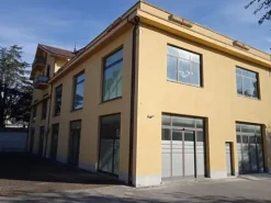 #8868 Laboratorio con negozio
