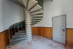 #14759 Laboratorio con zona showroom e uffici