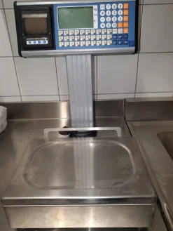 LABORATORIO LAVORAZIONE CARNI E SALUMI