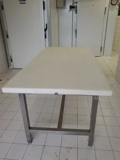 LABORATORIO LAVORAZIONE CARNI E SALUMI