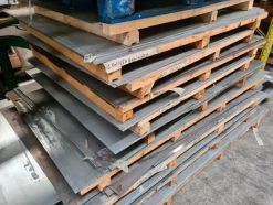 10#5878 Lamiere zincate e lucide