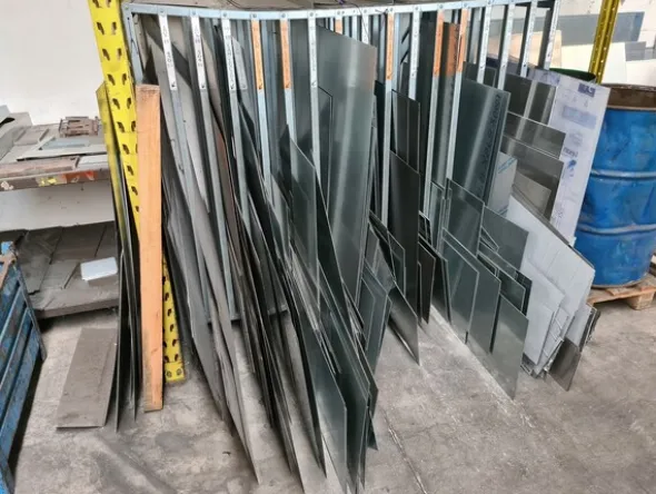 10#5878 Lamiere zincate e lucide
