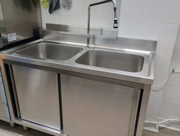8#8315 Lavabo acciaio inox 2 vasche con alzatina