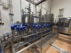 LC553 Linea di imbott. usata spumante e vino fermo 4000
