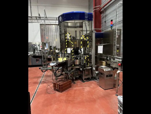LC553 Linea di imbott. usata spumante e vino fermo 4000